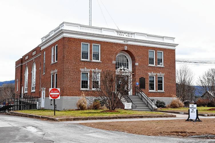 Planning Board seeks more info from expert before deciding on Northfield solar project