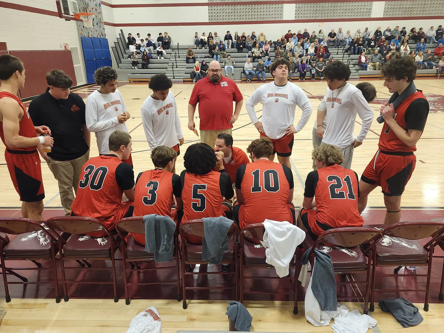 H.S. Roundup: Athol boys basketball falls short in loss to Easthampton