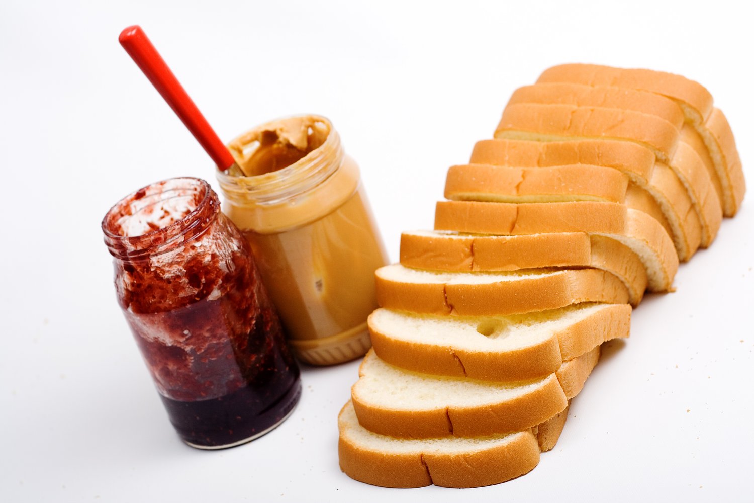 An iconic jam brand is challenging Uncrustables with new frozen sandwich line