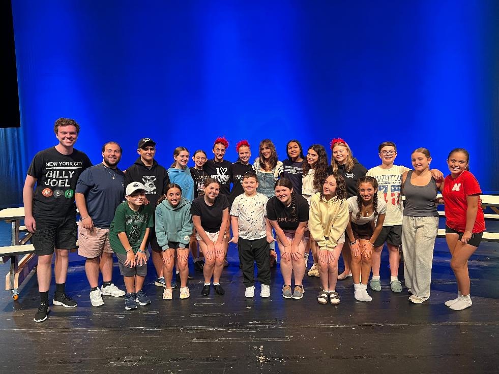 Broadway veteran Janine LaManna visits CSI’s Seussical Jr. cast