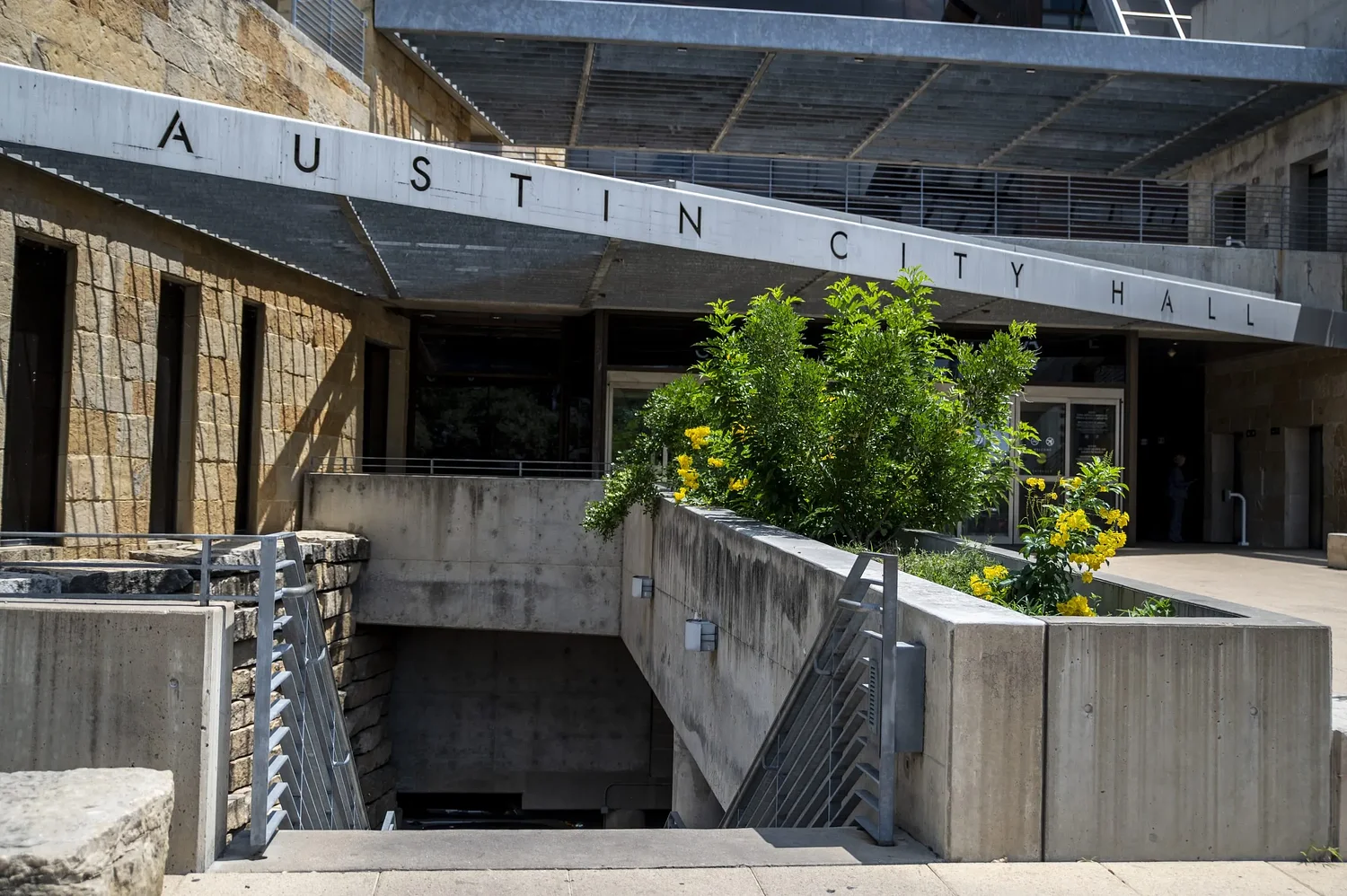 Austin Council approves tax hike, avoids deep social service cuts in $6.6B budget