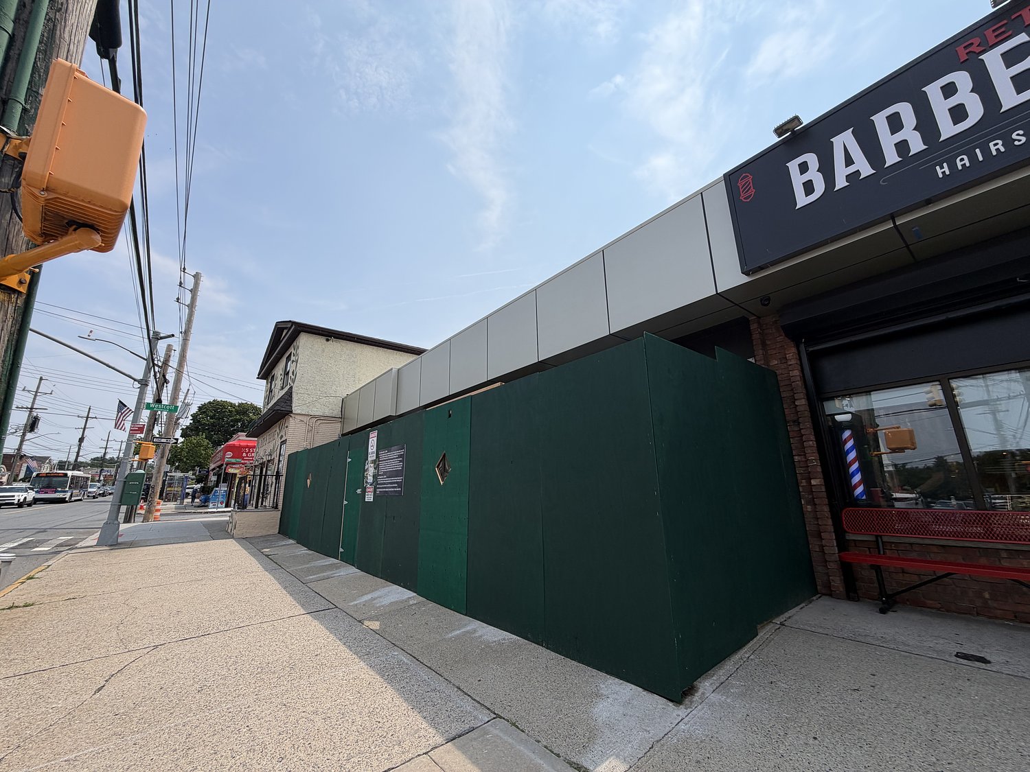 Construction underway at long-vacant stretch of Staten Island roadway; locals hope popular pub is moving in