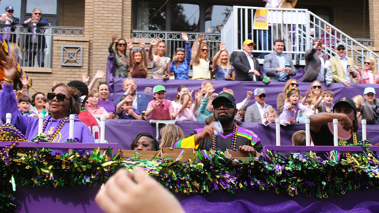 Mobile approves $55,725 Mardi Gras float, retiring longtime ‘boxcar’