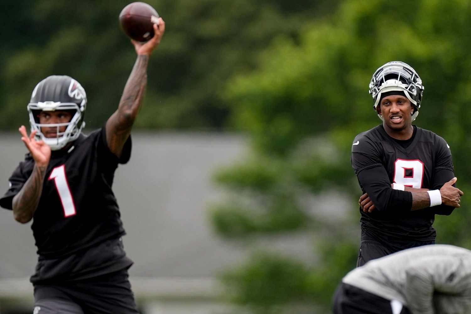 Who will play quarterback for the Atlanta Falcons in Week 3?
