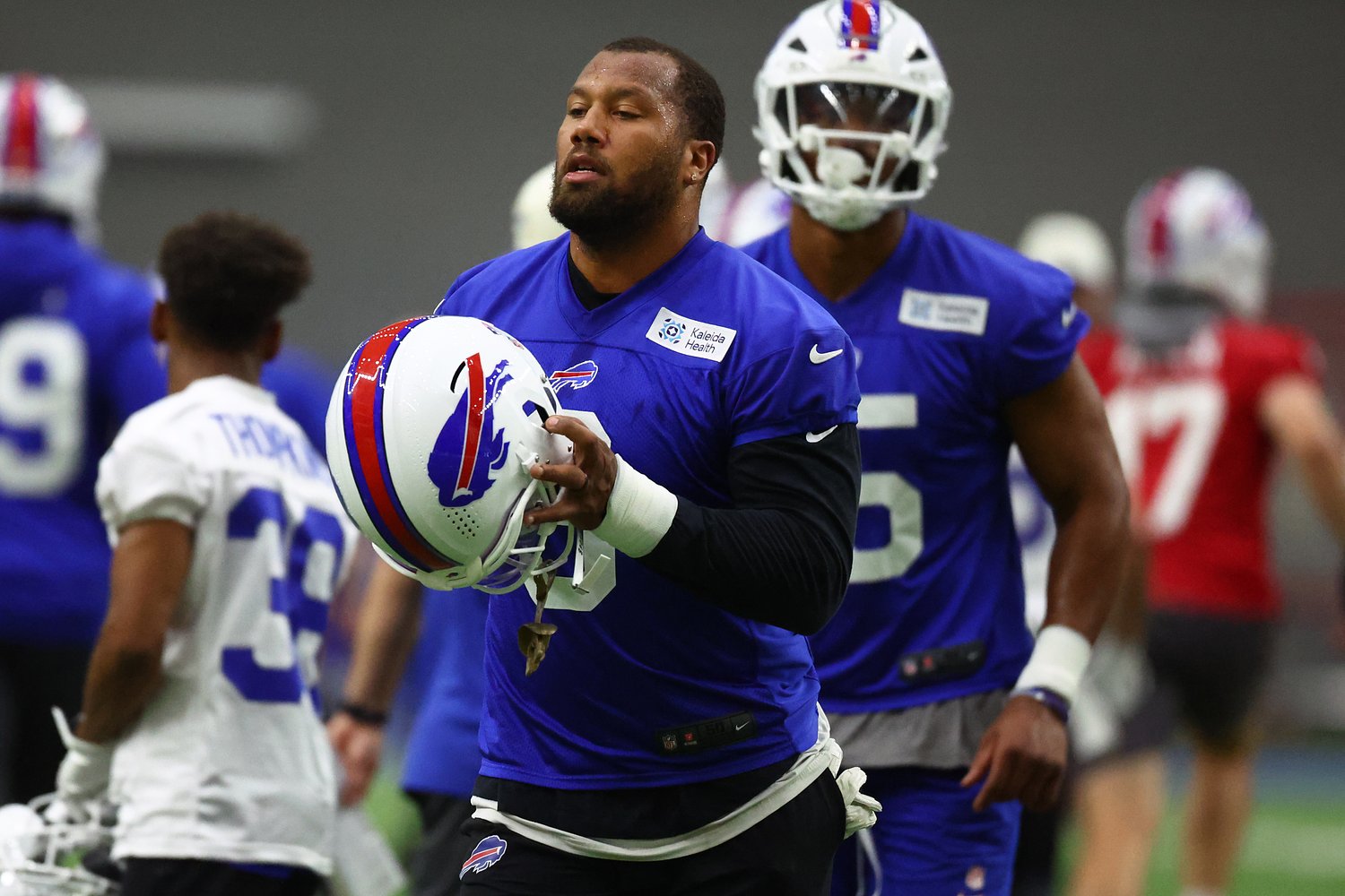 Buffalo Bills’ Bradley Chubb gets punched by Rams player after overtime win