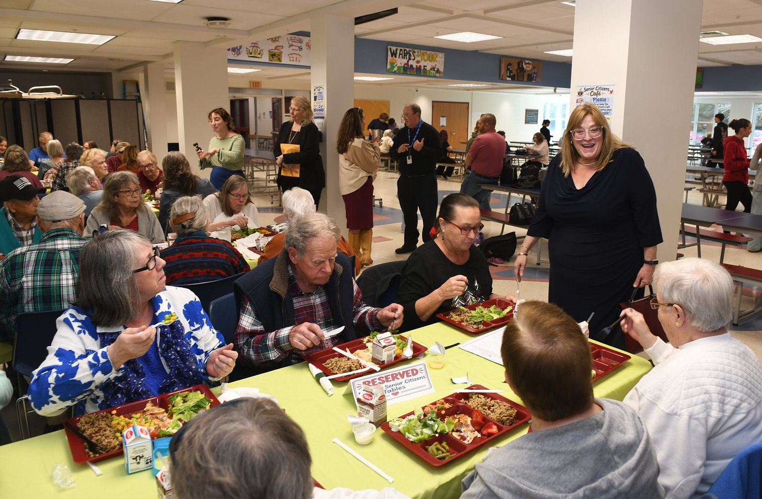 'Truly what community looks like': Senior citizens enjoy meals and socialization through Mahar Senior Dining Club