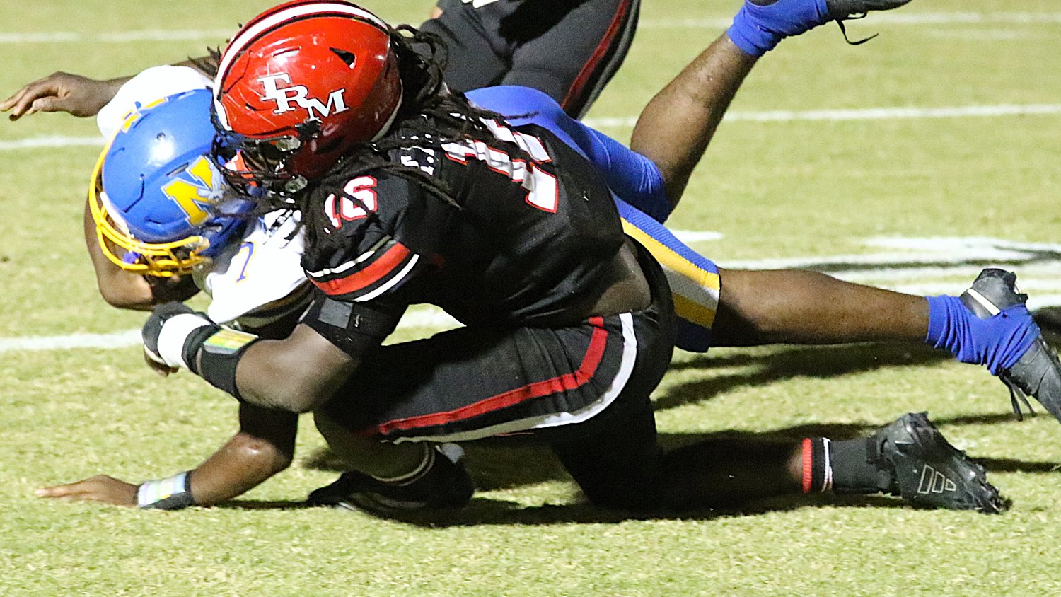 Marquice English, T.R. Miller hold off rival W.S. Neal in Battle of Murder Creek