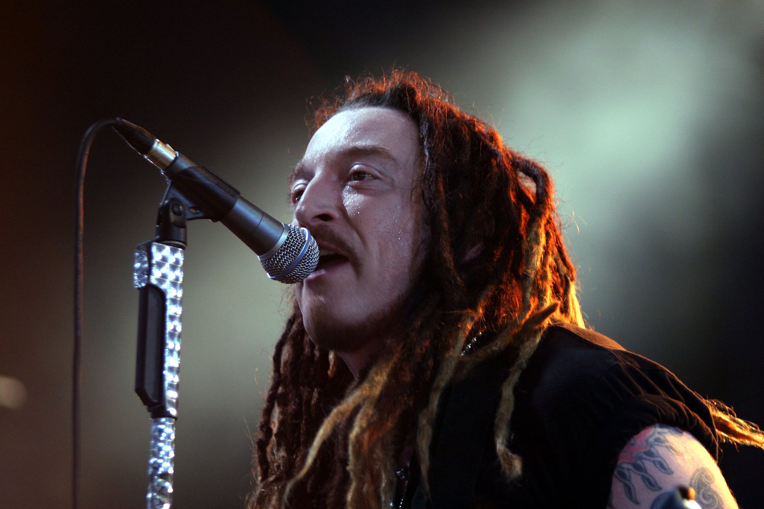 Rock star touring while battling terminal cancer: ‘Gonna party like a (expletive)’