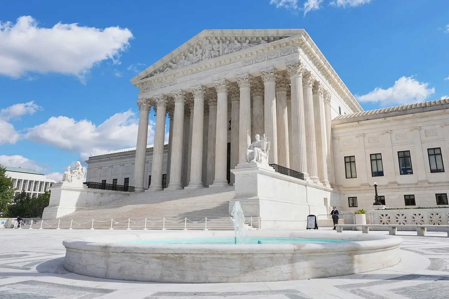Supreme Court backs Republicans on New Hampshire voter IDs