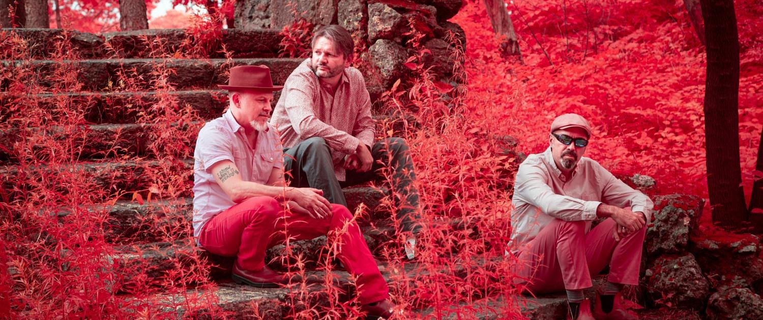 Sounds Local: Vapors of Morphine returns to Shea Theater