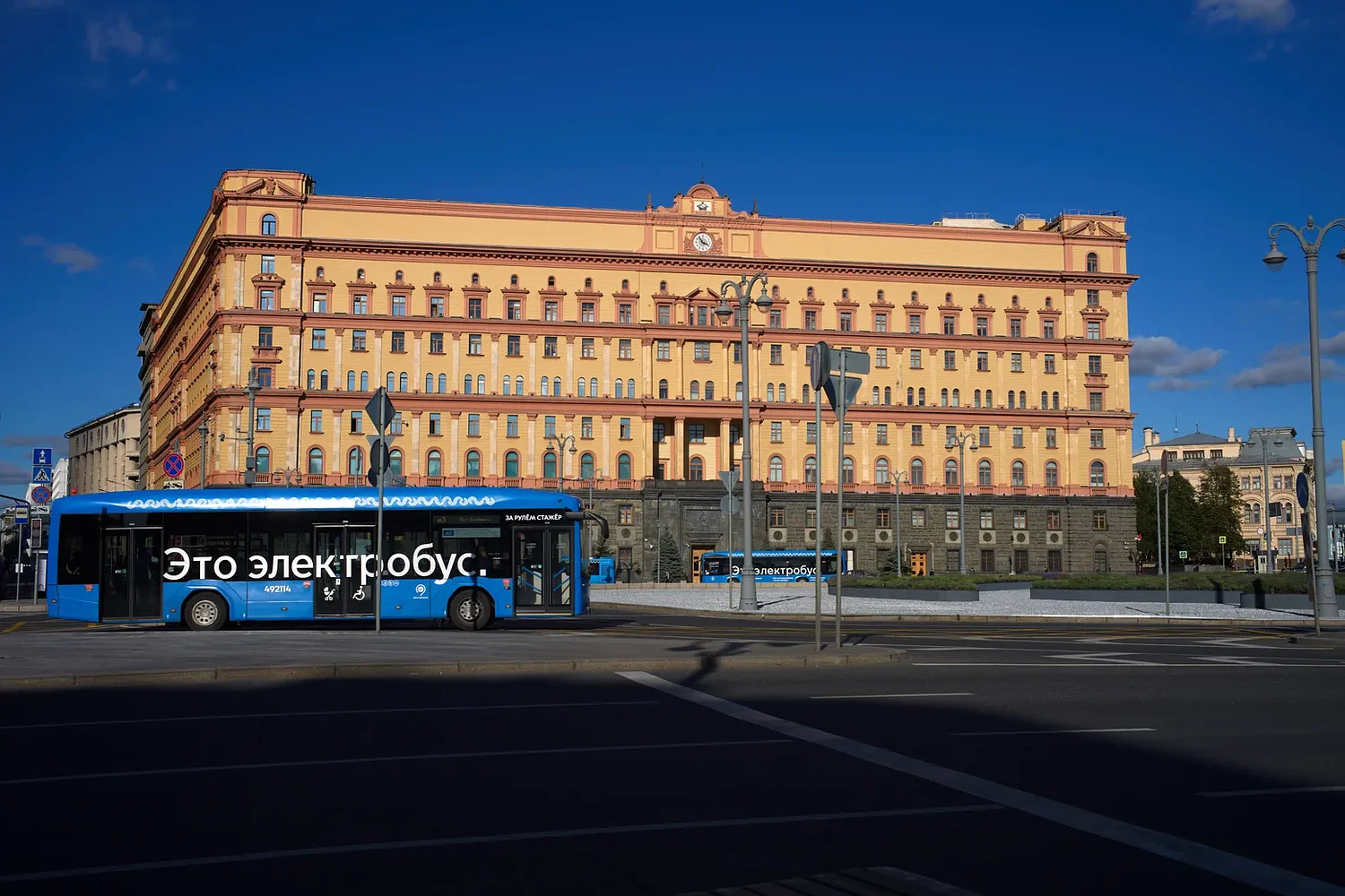Russia says it has detained a German who faces charges for serving in Ukrainian army