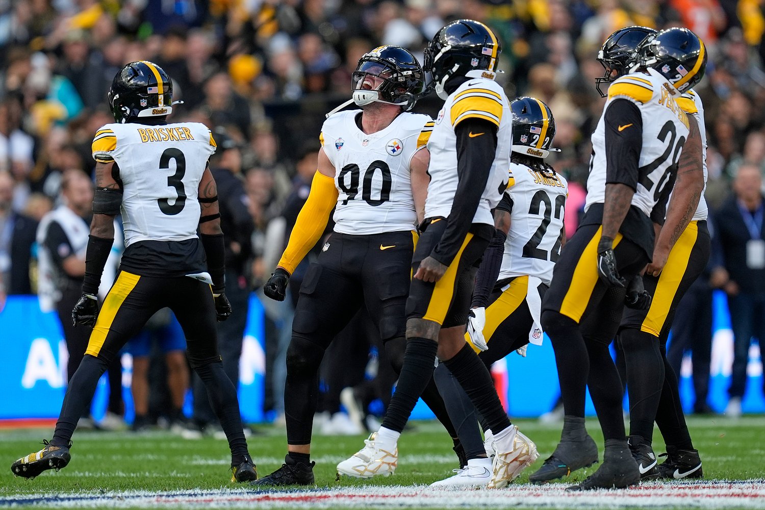 Steelers glide past Saints in Paris -- live updates recap