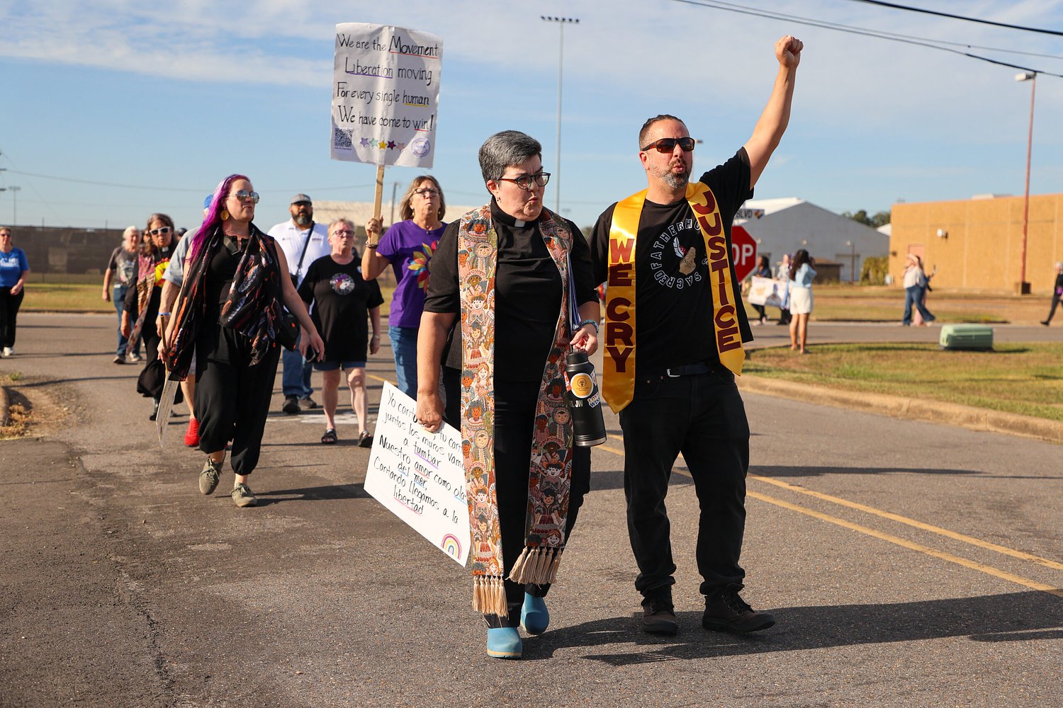 Faith leaders hold vigil in Alexandria, question voluntary self-deportation for minors