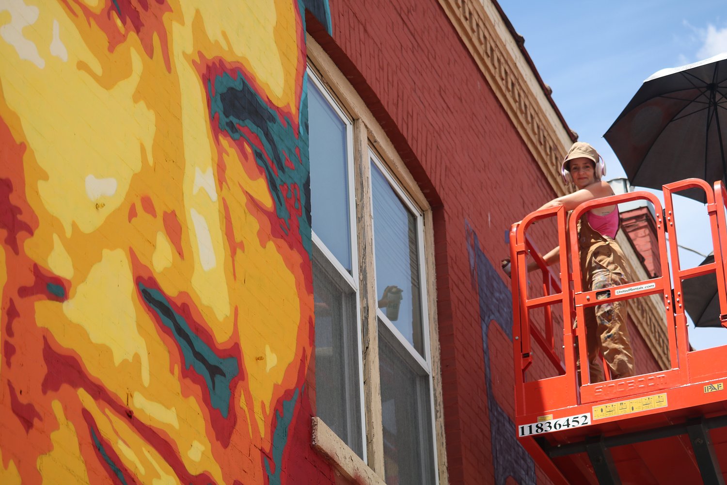 Meet the artist behind new downtown DeKalb mural celebrating America250