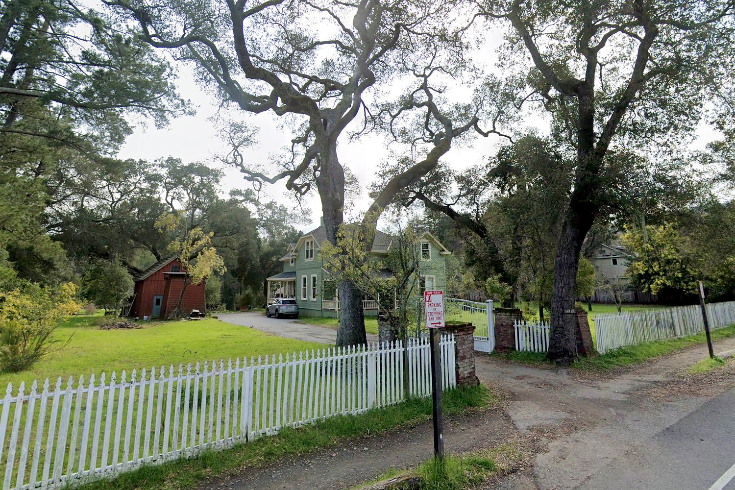 3 anonymous families fund $8.9M housing buy for wealthy Bay Area town