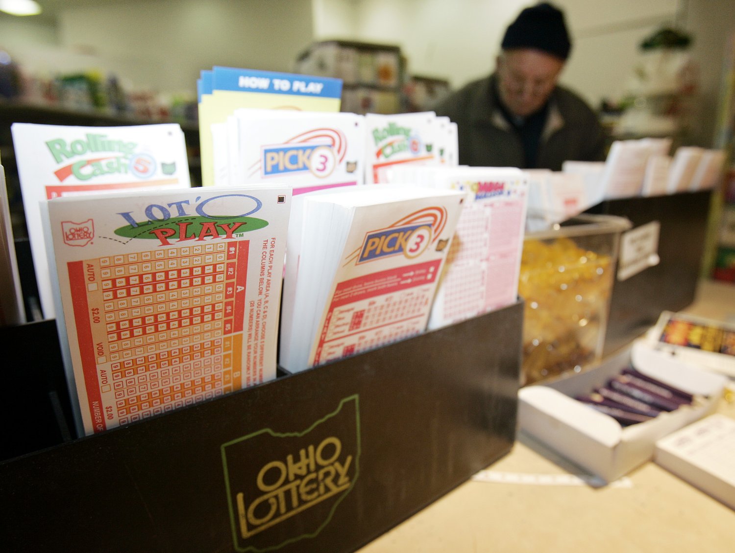 Powerball jackpot hits $600 million; Thursday’s Ohio Lottery results