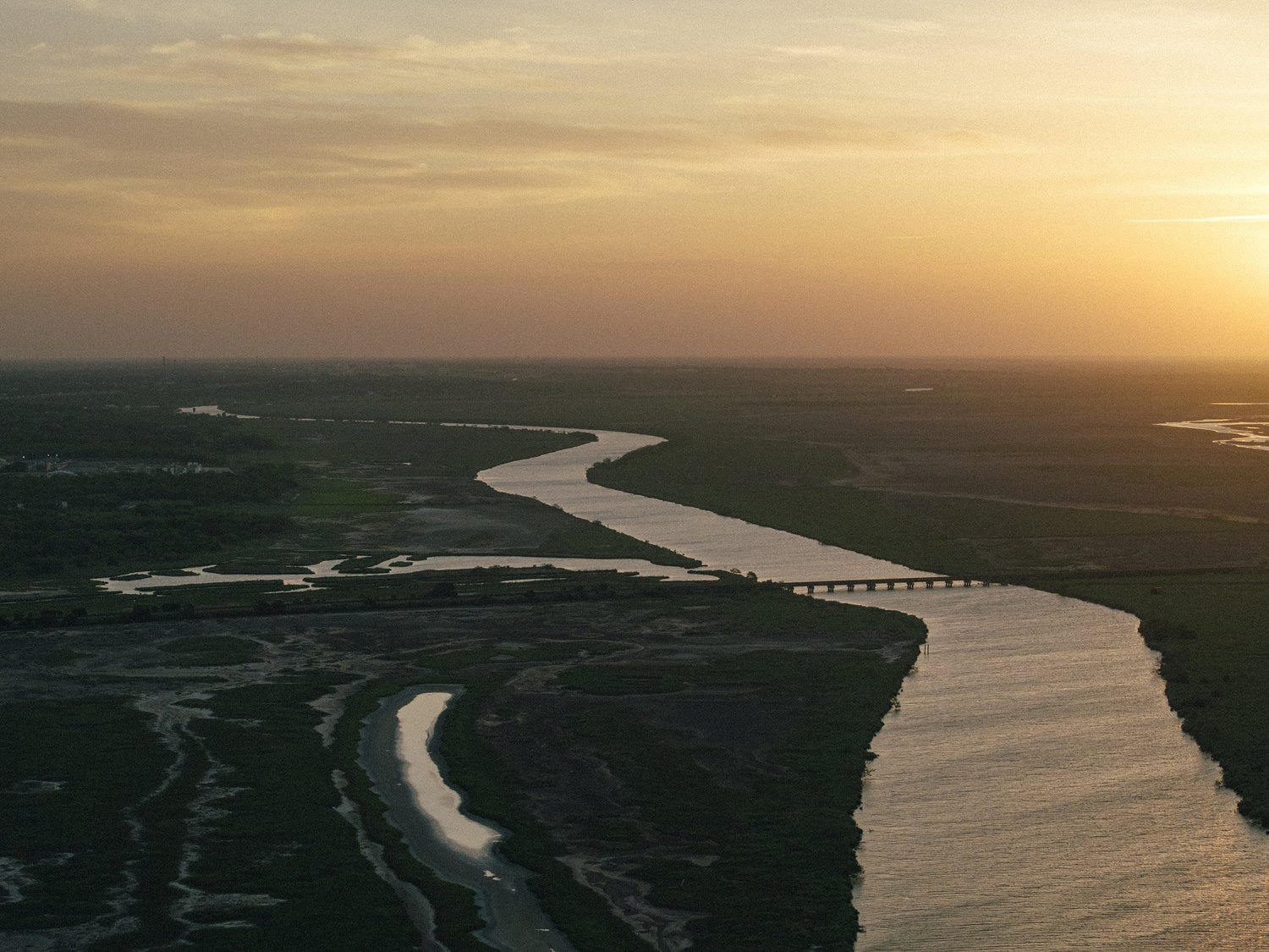 Abbott threatened Corpus Christi over its water crisis but hasn’t intervened with a troubled river authority