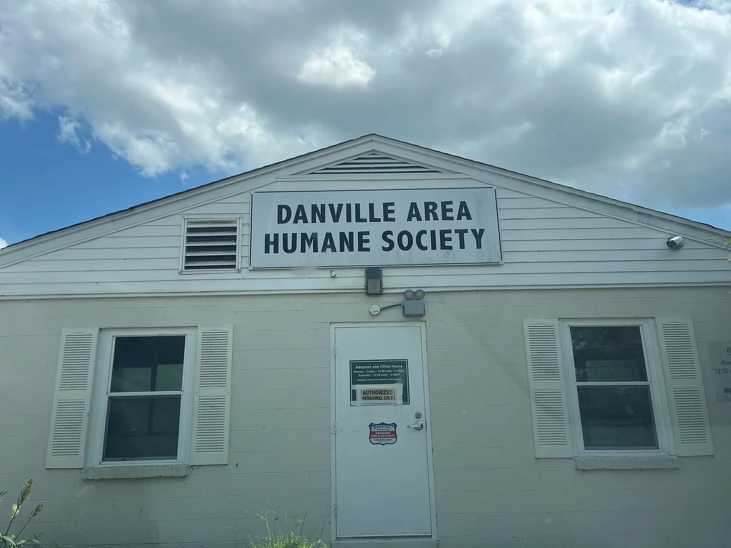 Inspection of Danville animal shelter found incorrect drug dosages, lack of veterinary care, contaminated food