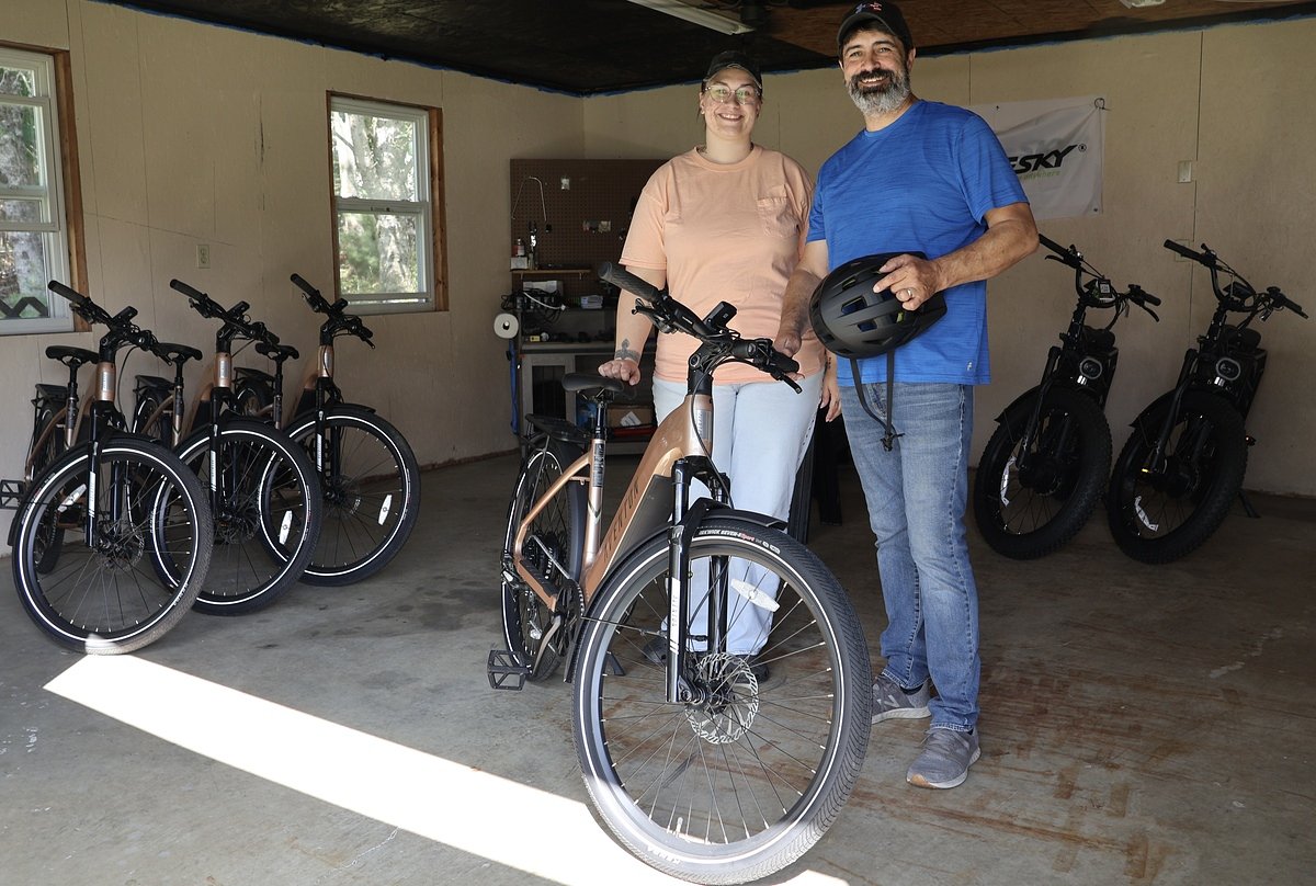 Bucksport family builds business renting e-bikes to cruise ship passengers