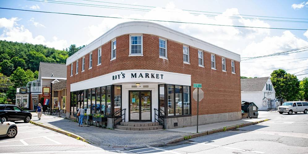 Roy's Market expansion plans unanimously approved by Peterborough Planning Board