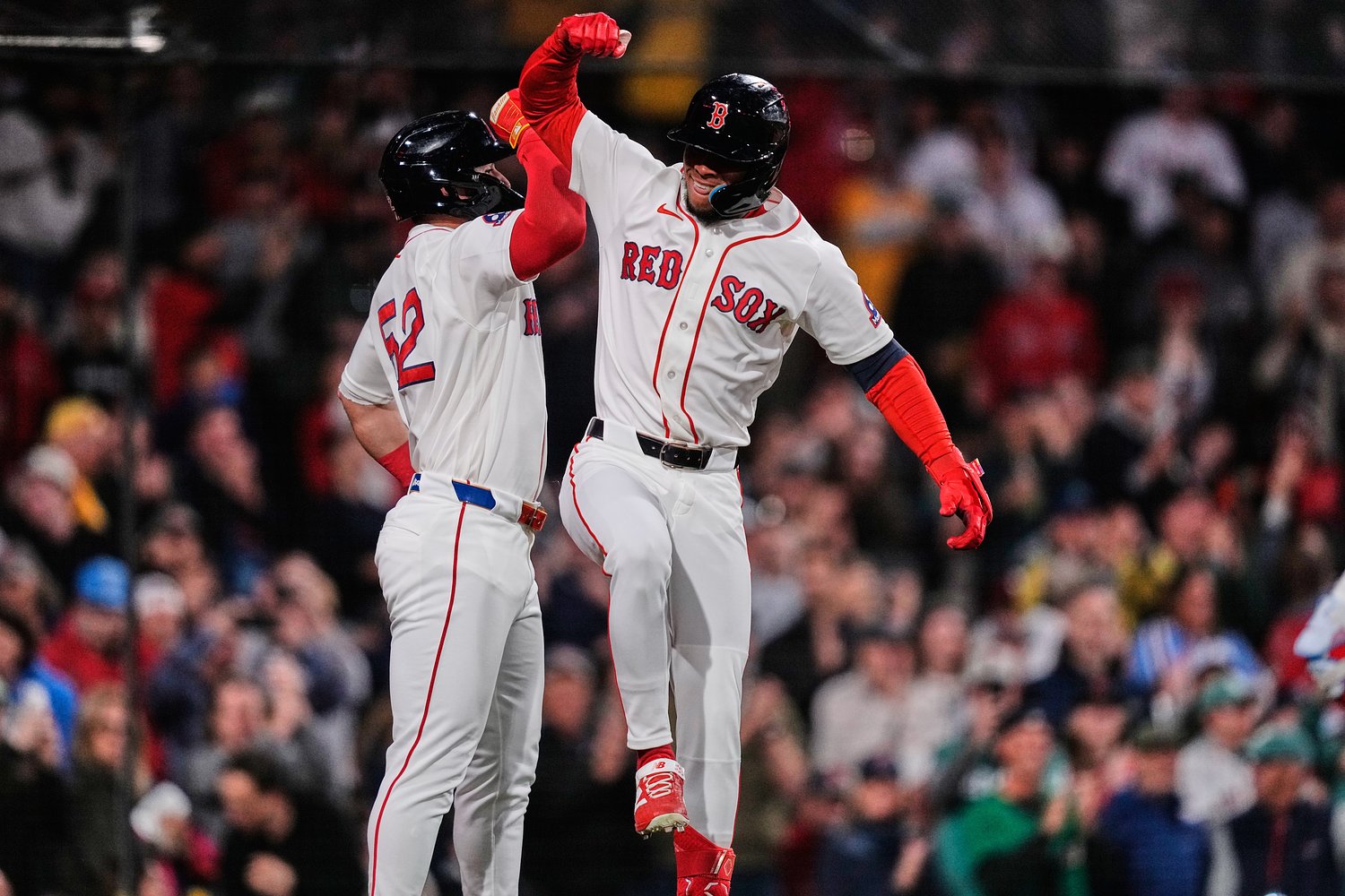 Three Red Sox named as AL Gold Glove finalists