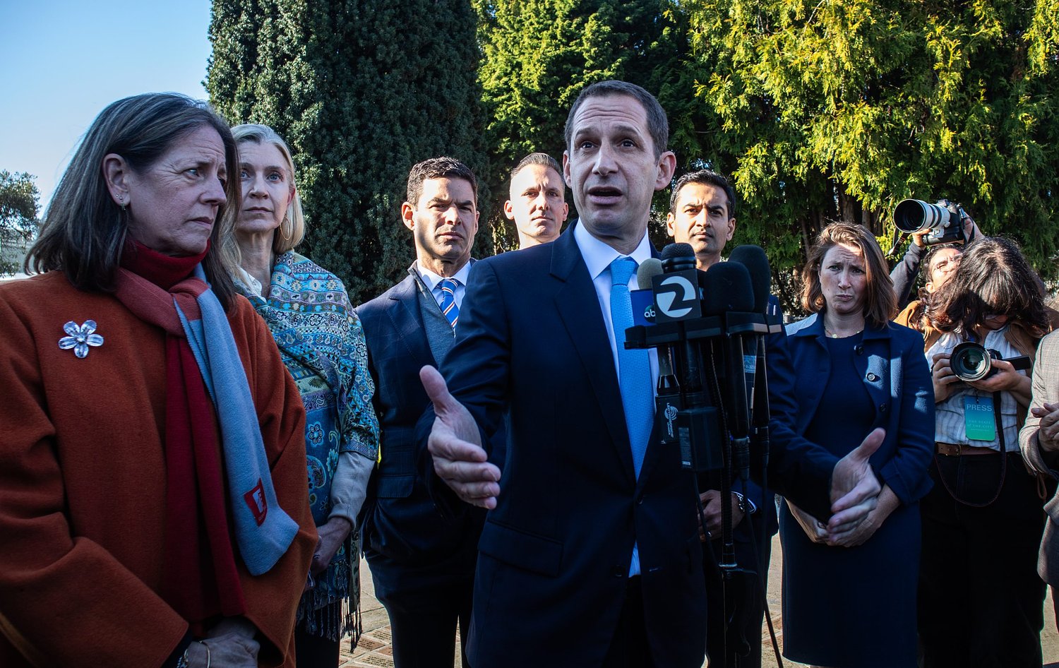 S.F. Ethics Commission will weigh in on Lurie-Trump phone records