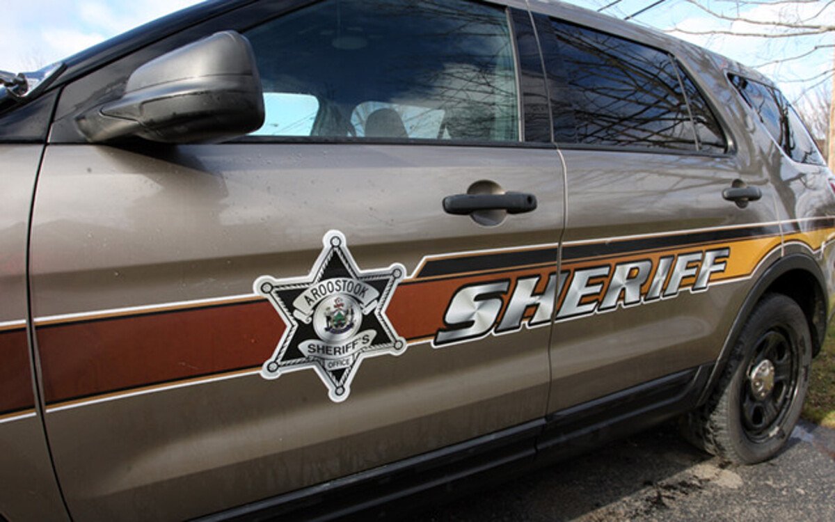 Man dies after Aroostook crash