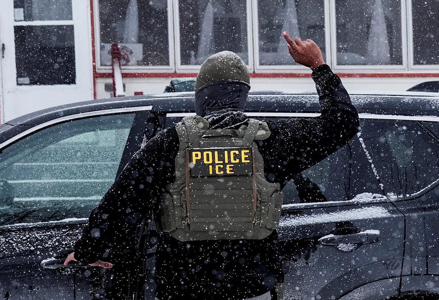 ICE officer in Minnesota-Texas extradition fight arrested in Minneapolis
