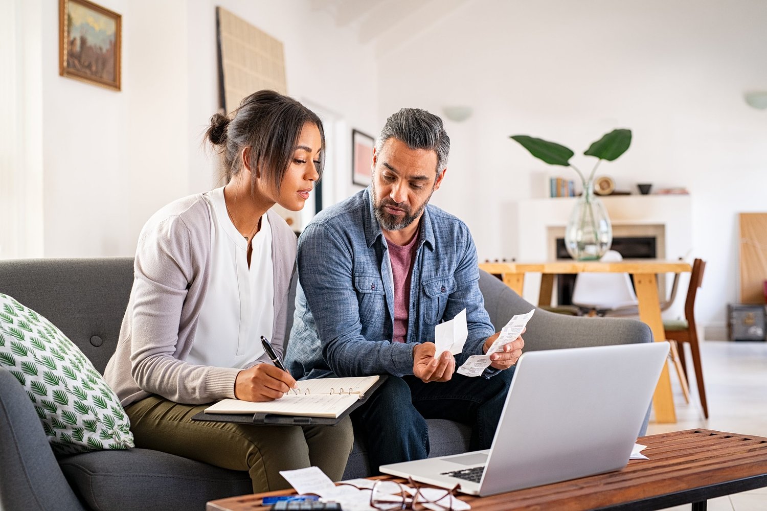 6 Ways to Manage Your Healthcare Costs