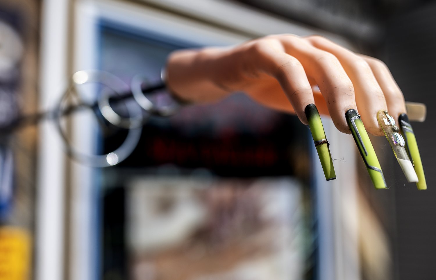 Viral video of artists’ press-on nails gives Dauphin County shop a hand