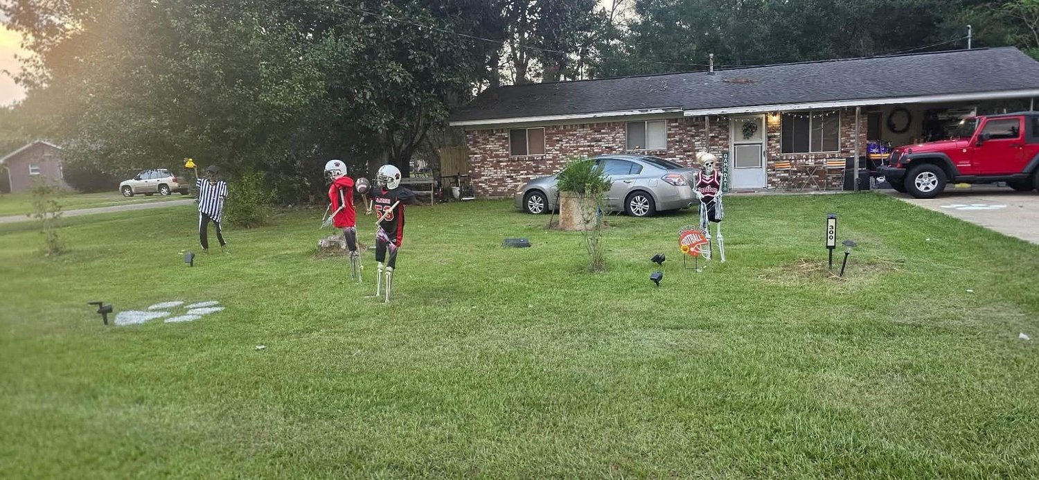 Lumberton businesses, residents rally behind Panthers in spirit contest