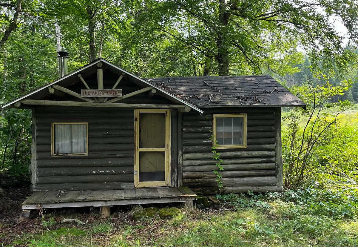 Baxter State Park sues owner of historic cabins on Katahdin Lake