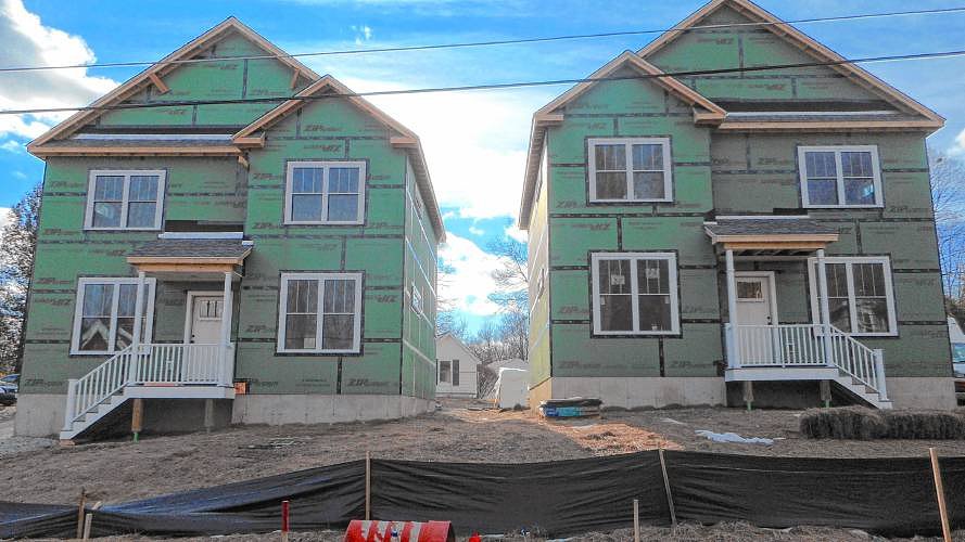 Question 7: Voters to decide whether to allow homes on smaller lots statewide