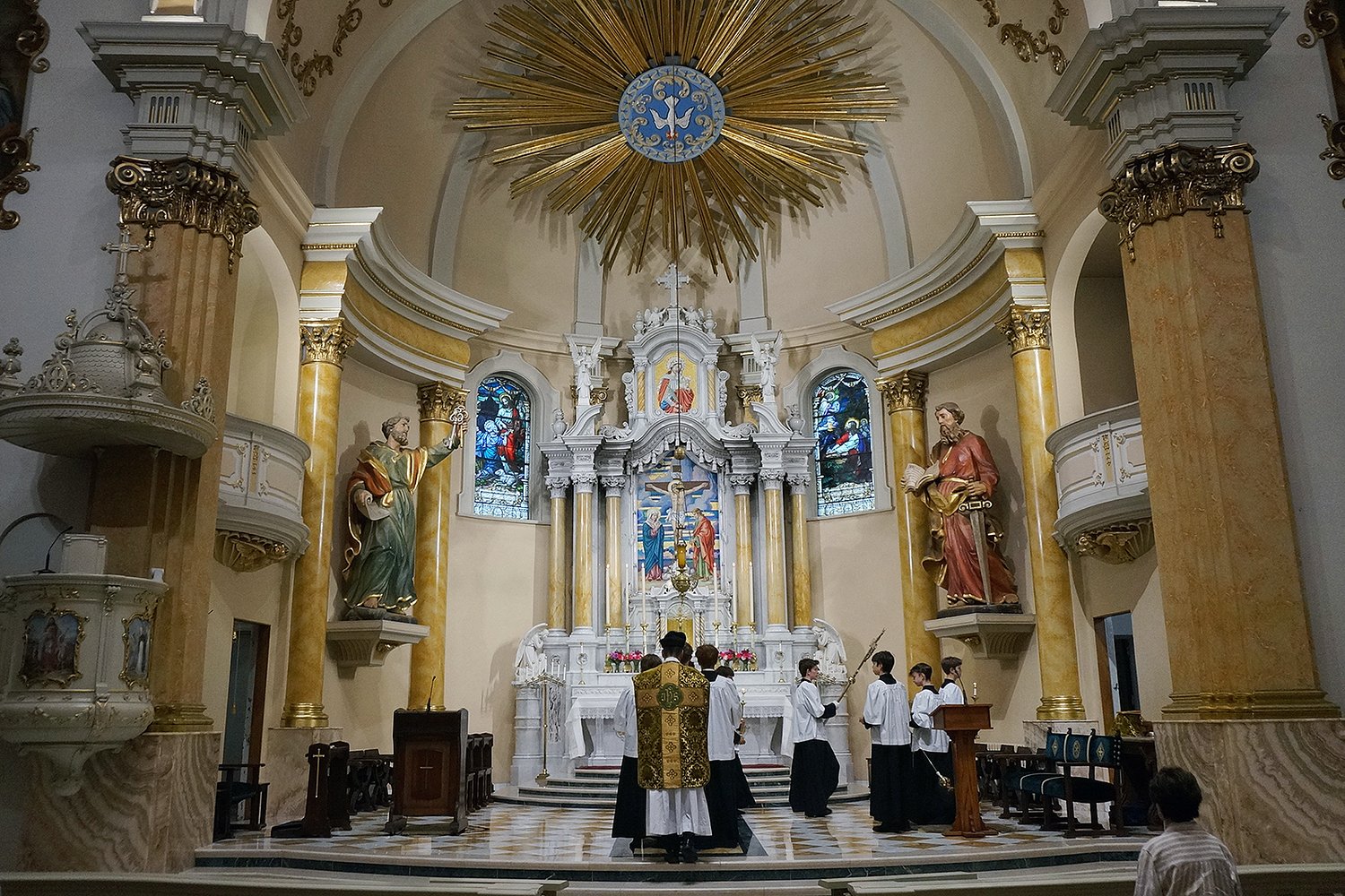 After SSPX schism, some Catholics urge greater access to the older Latin Mass
