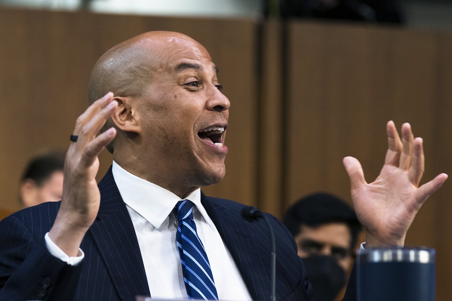Sen. Cory Booker : Celebrating Navratri and the strength of our communities