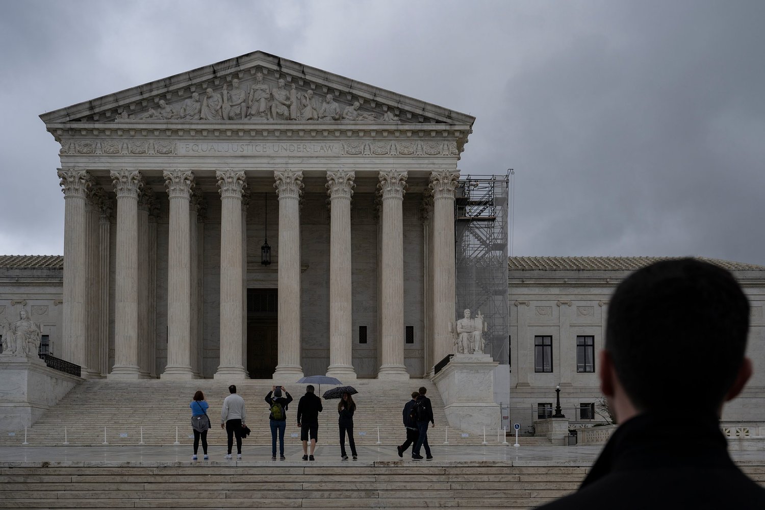 U.S. Supreme Court declines to give surrogate custody of baby she birthed in Dallas