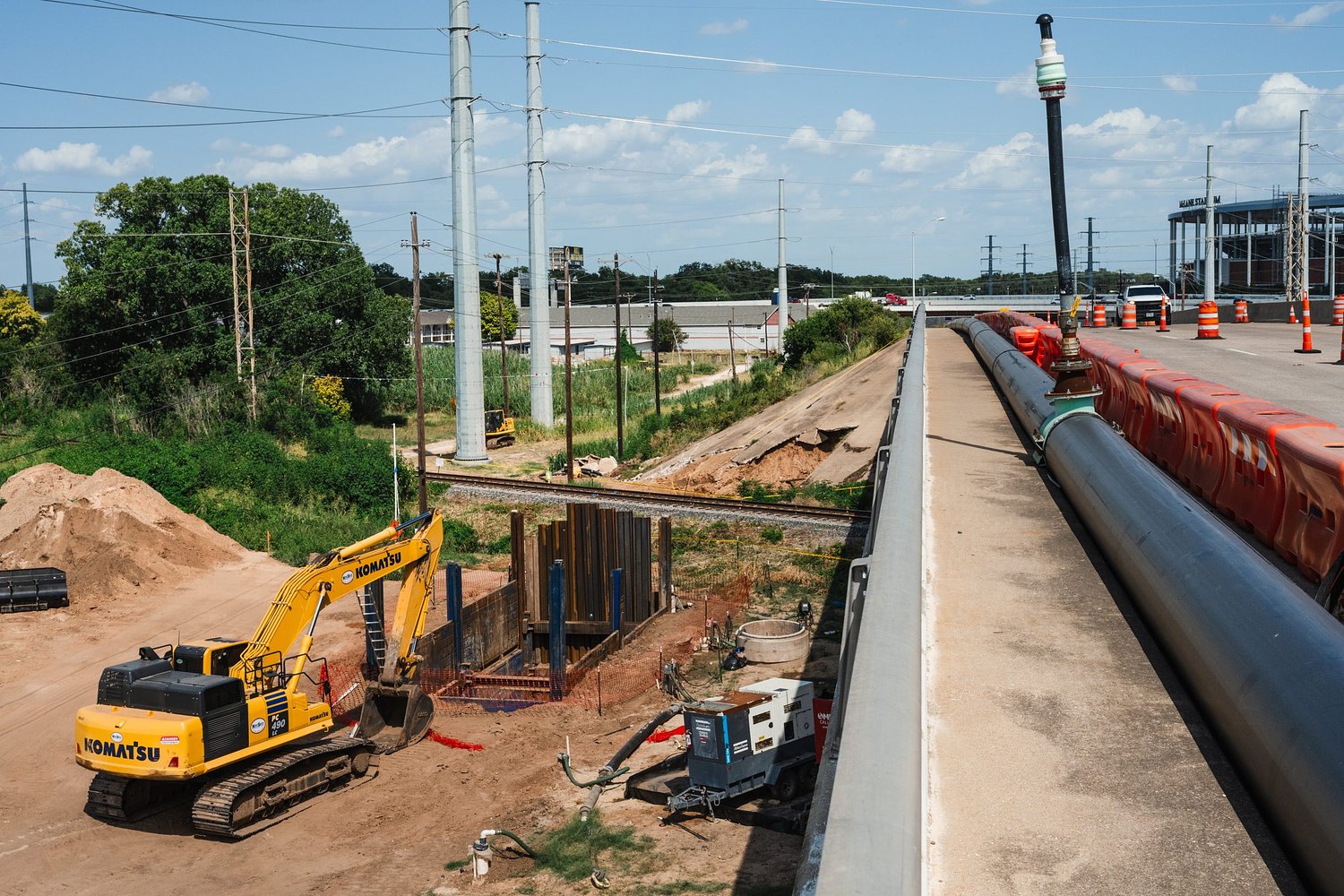 A Lake Brazos sewer main keeps collapsing. The solution may involve draining the lake