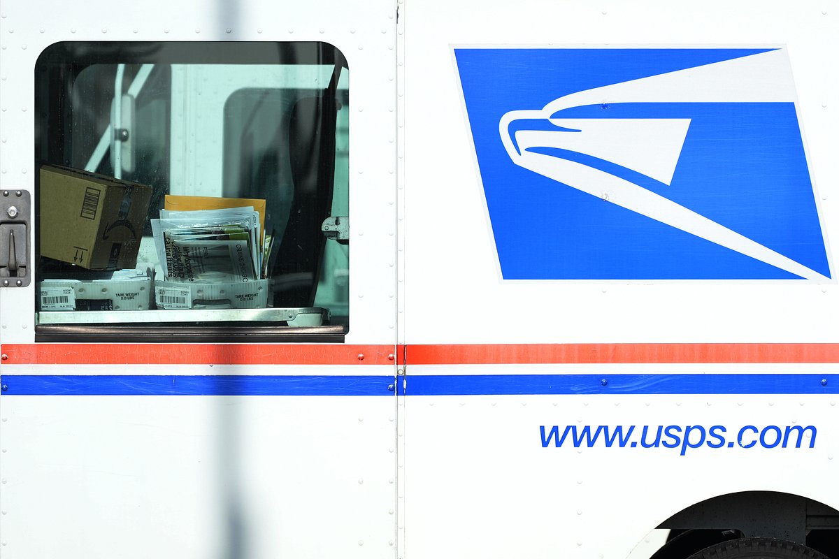 Maine bicyclist sues federal government after being hit by USPS vehicle