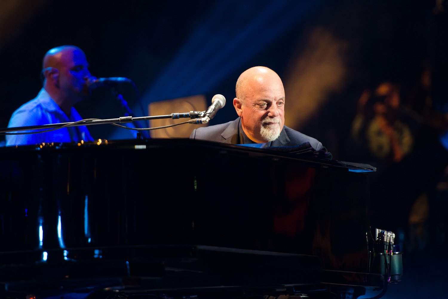 Doctors tell legendary singer he’s not allowed to perform, drive