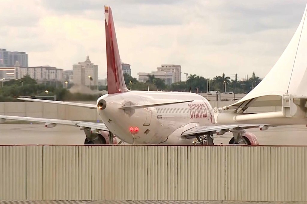 Severe turbulence injures at least 8 aboard Avianca flight, forcing emergency landing in Miami