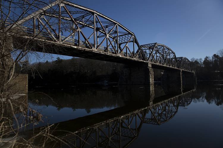 Republicans, Democrats see chance to override Ayotte veto of 10-year transportation plan