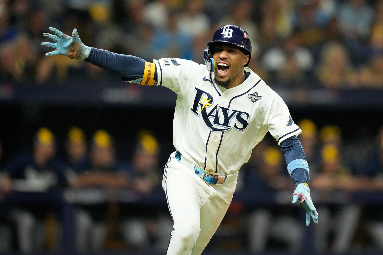 Rays stun Brewers with 12th-inning rally, stay alive in World Series