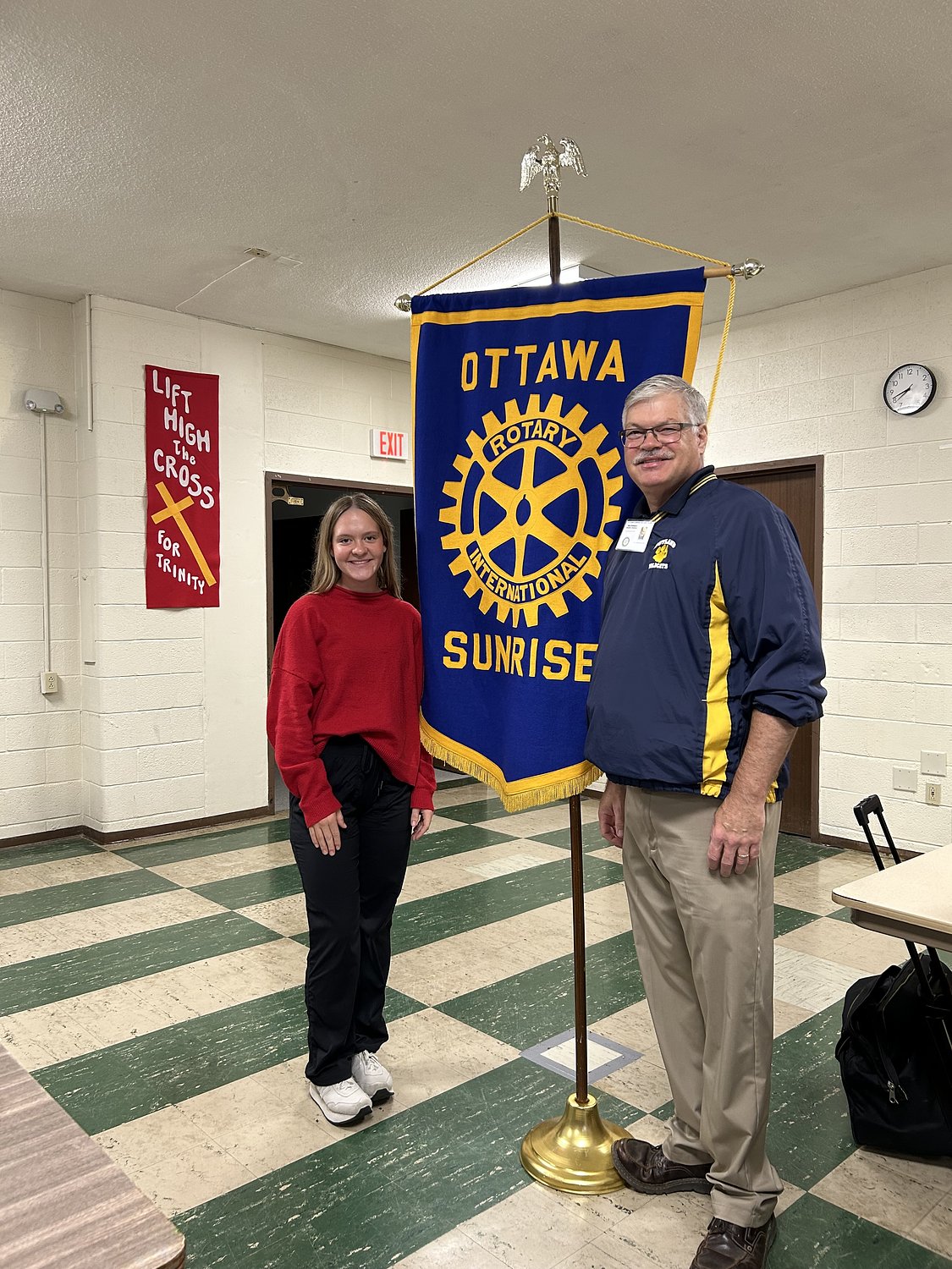 Ottawa Sunrise Rotary recognizes Marquette, OTHS seniors