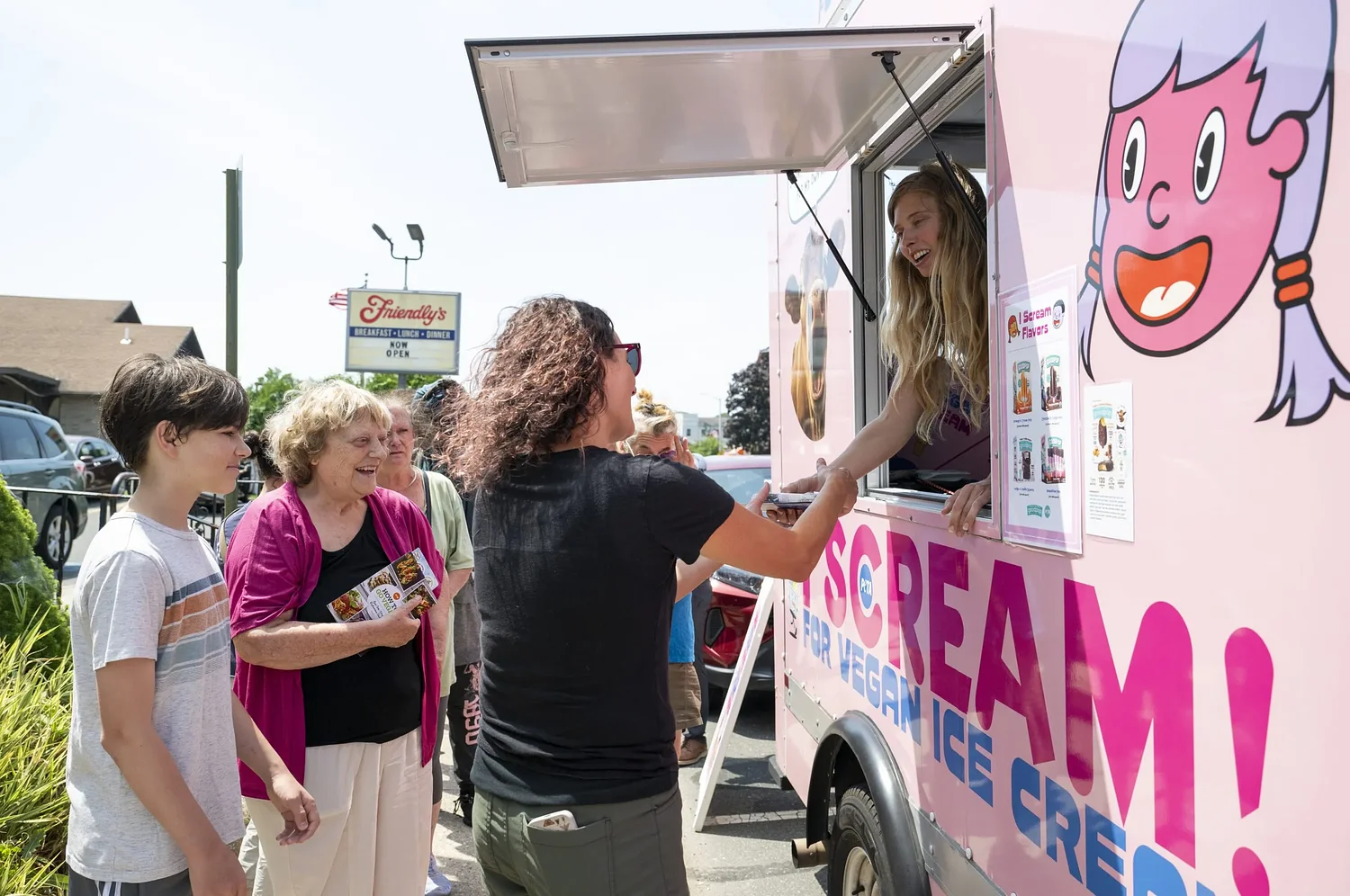 PETA urges Friendly's to add vegan ice cream during Florence protest