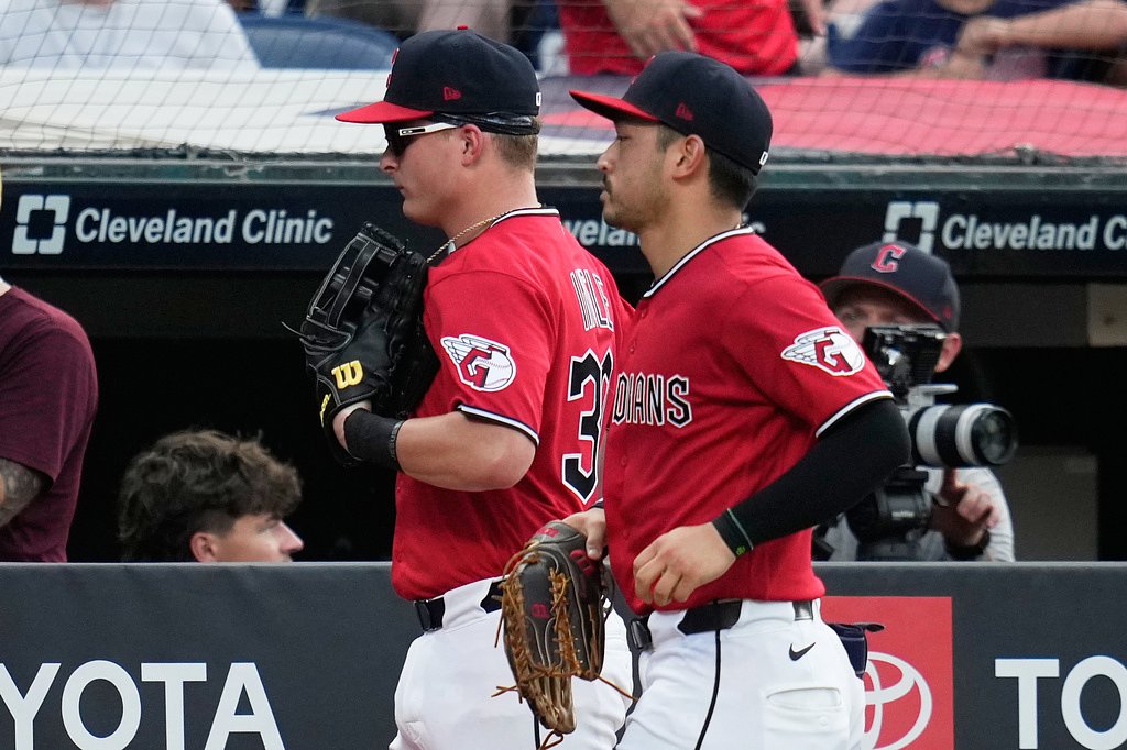 Cooper Ingle’s rookie mistake in left field costs Guardians a run against Texas (video)