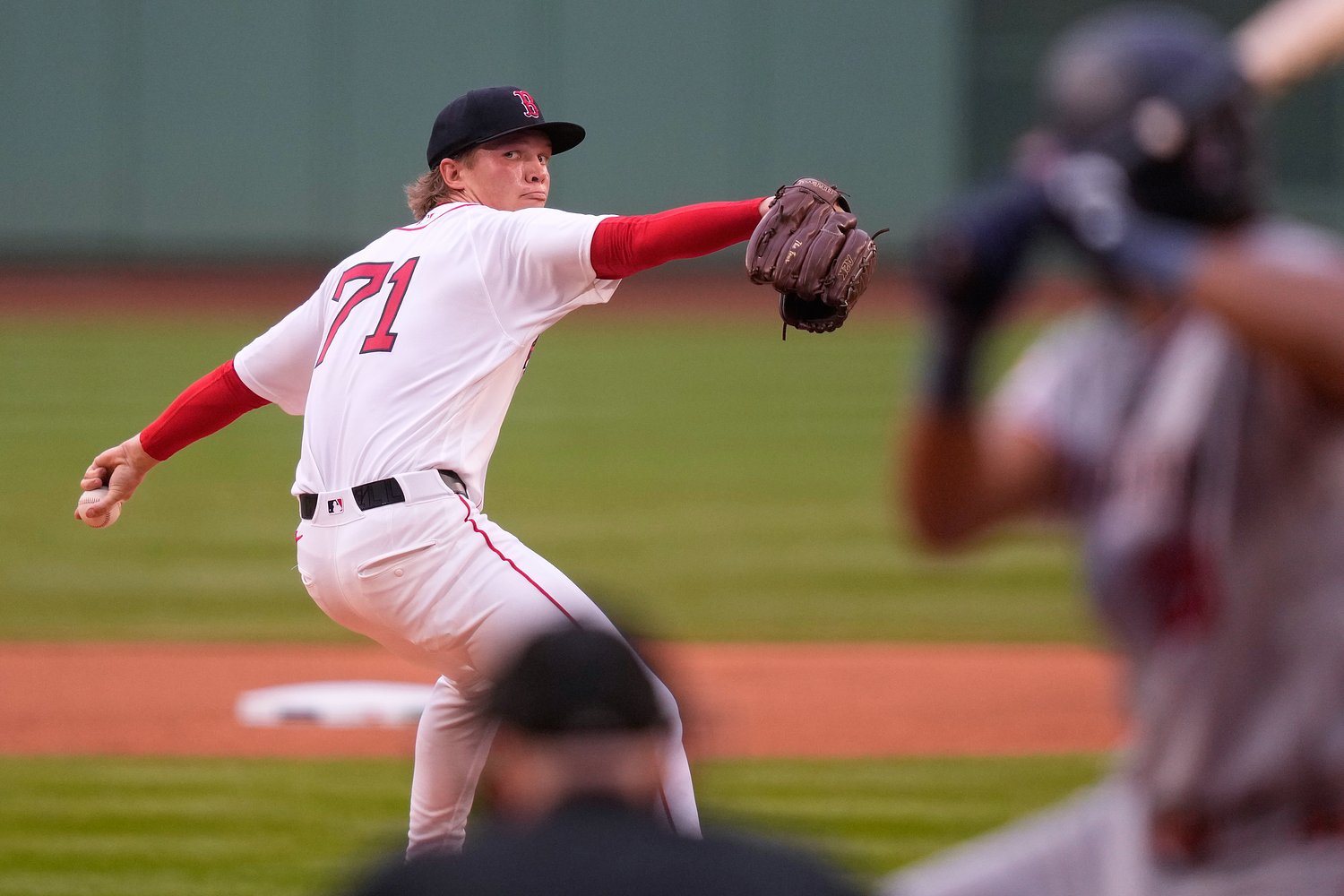 Red Sox’ Connelly Early exits start due to left elbow discomfort