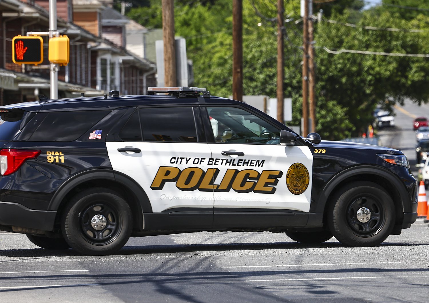 Man stabbed on Bethlehem Greenway; 2 detained by police