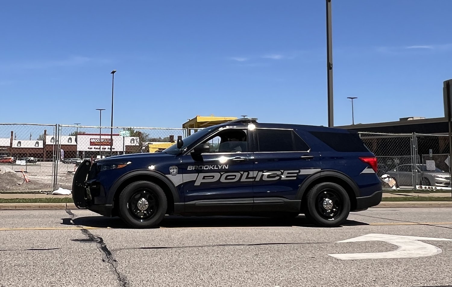 Cleveland couple break stuff in parking lot: Brooklyn Police Blotter