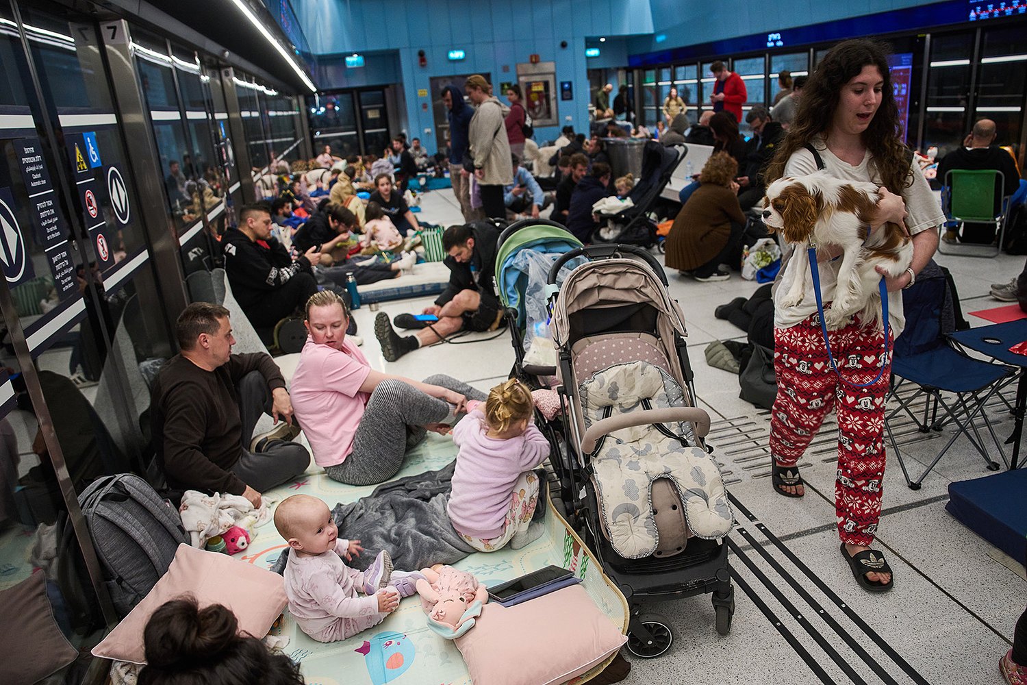 More Israelis are leaving as war, economy and political divisions reshape the country