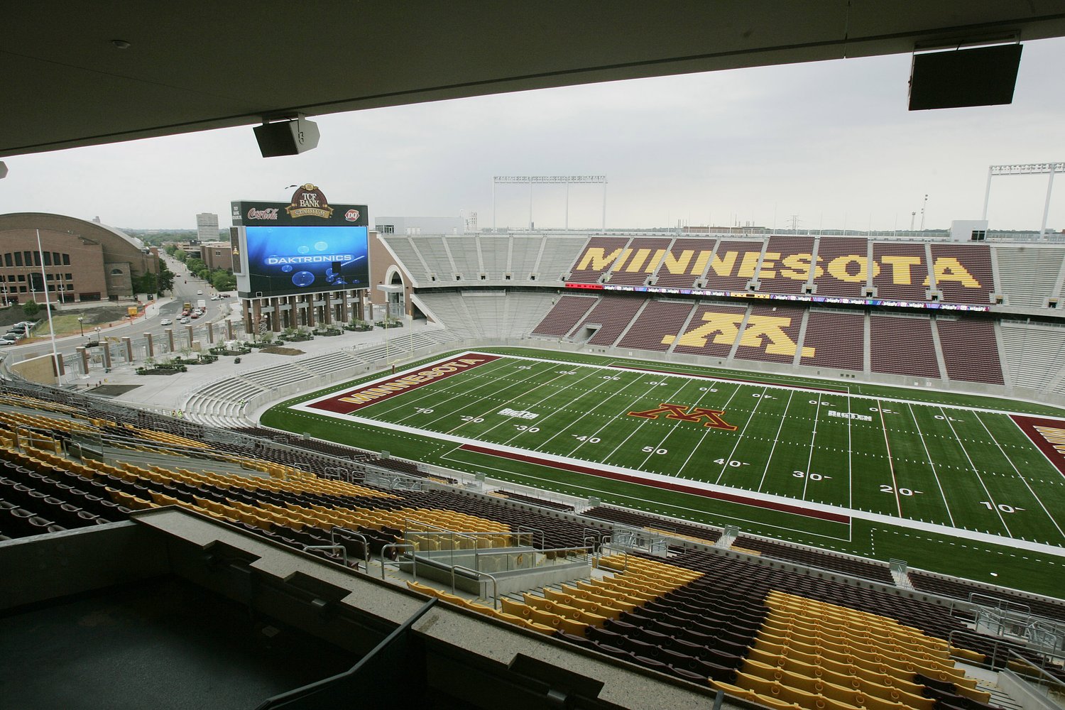 Kickoff time, TV set for Michigan’s first 2026 road game at Minnesota